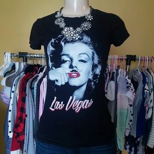 NWOT Las Vegas Marilyn Monroe Black tee